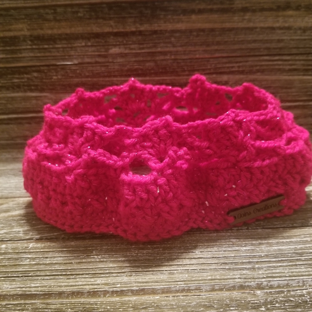NWT Handmade Crochet Crown 18-24mths Pink